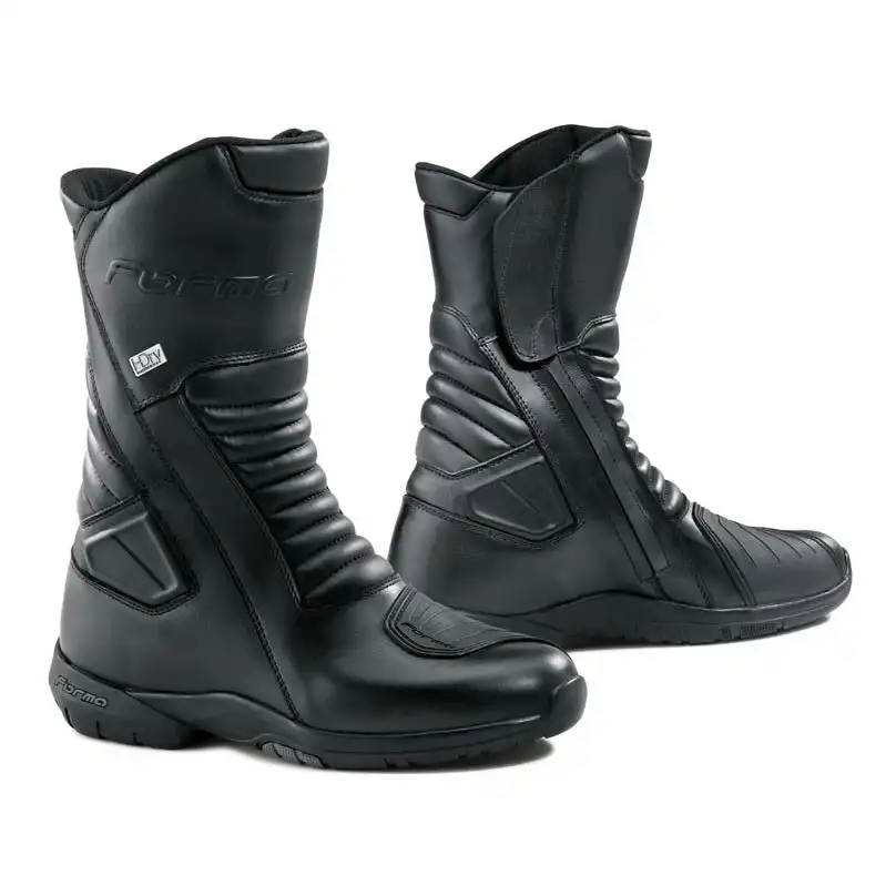 Forma Frontier Dry boots in black