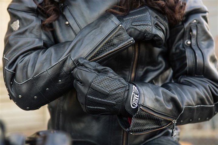 Gloves-Header.jpg