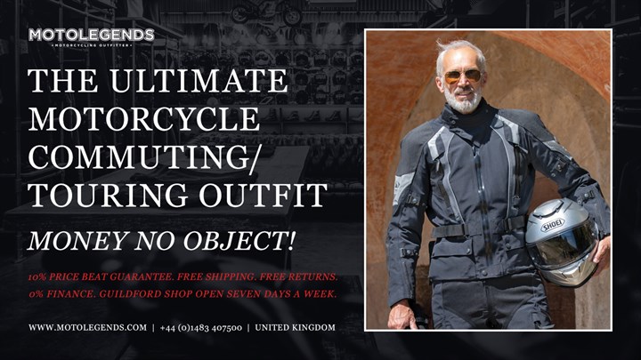 ULTIMAGE-COMMUTING-OUTFIT-THUMB.jpg
