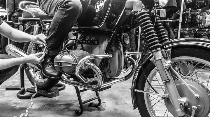 riding-jeans-header.jpg