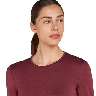 Icebreaker womens merino 260 Tech long sleeve crew base layer in port redAlternative Image5