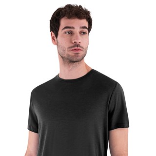 Icebreaker mens merino 150 Tech Lite T-shirt in blackAlternative Image5