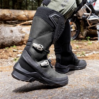 Dainese Seeker GTX boots in blackAlternative Image1