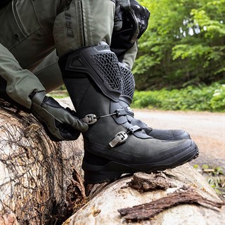 Dainese Seeker GTX boots in blackAlternative Image3