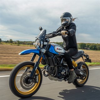 Falco Zarah boots in greenAlternative Image5