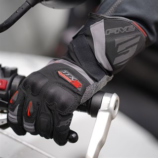 Five TFX2 WP gloves in black / greyAlternative Image3