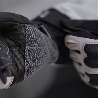 Five TFX2 WP gloves in brownAlternative Image3