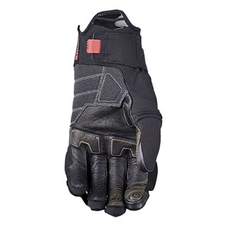 Five TFX1 Airflow Short in black / redAlternative Image1