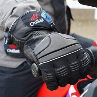 Halvarssons Beast gloves in blackAlternative Image3