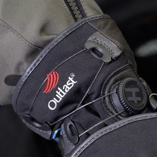 Halvarssons Ljusdal gloves in blackAlternative Image5