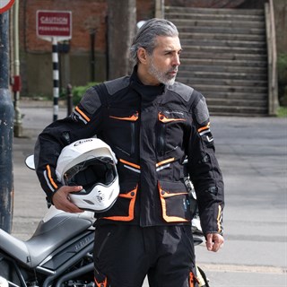 Halvarssons Sunne jacket in black / orangeAlternative Image5