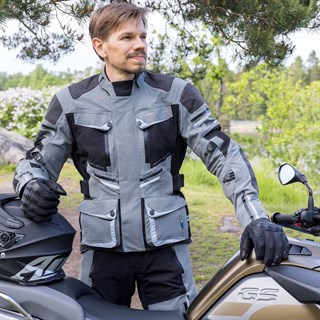 Halvarssons Sunne jacket in grey / blackAlternative Image5