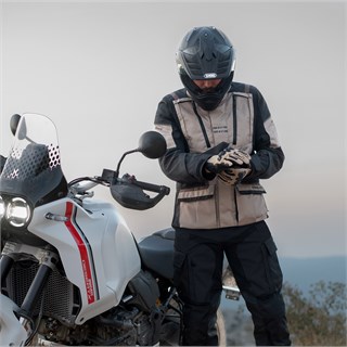 Held Hakuna Matata jacket in sand / brownAlternative Image5