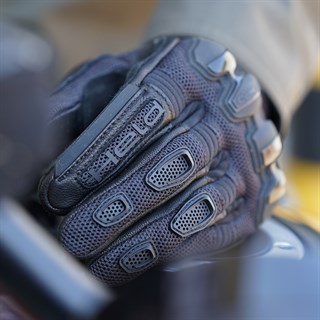 Held Sambia KTC 2 gloves in blackAlternative Image3