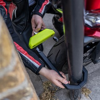 Hiplok DXL1000 anti angle grinder bike lock yellow with FREE REMINDER CABLEAlternative Image3