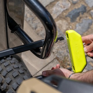 Hiplok DXL1000 anti angle grinder bike lock yellow with FREE REMINDER CABLEAlternative Image5