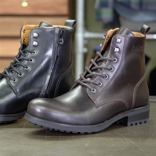 Helstons City boots in brownAlternative Image1