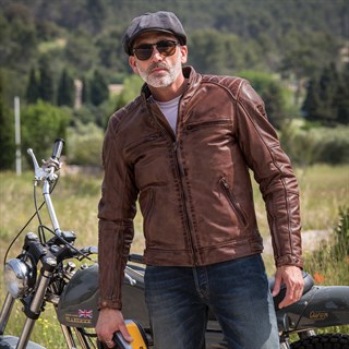 Helstons Track jacket in camelAlternative Image3