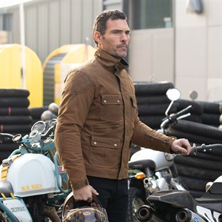 Helstons Hunt Wax Cotton jacket in oakAlternative Image3