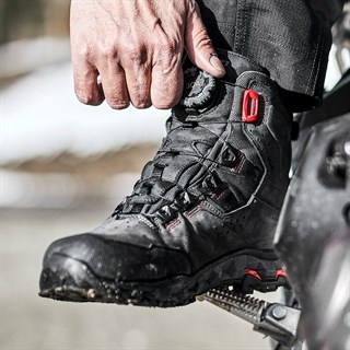 Klim Outlander GTX boots in asphalt / high risk redAlternative Image5