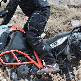 Klim Carlsbad pants in stealth blackAlternative Image5