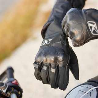 Klim Vanguard short GTX gloves in blackAlternative Image3