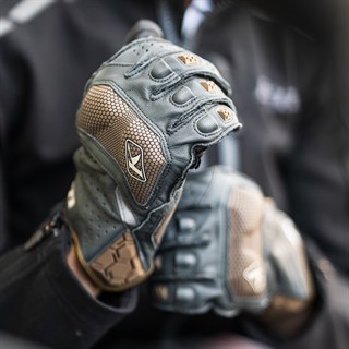 Klim Badlands Aero Pro gloves in peyote / potters clayAlternative Image3