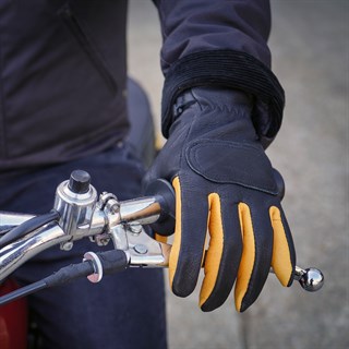 Lee Parks ISDT gloves in black / yellowAlternative Image3