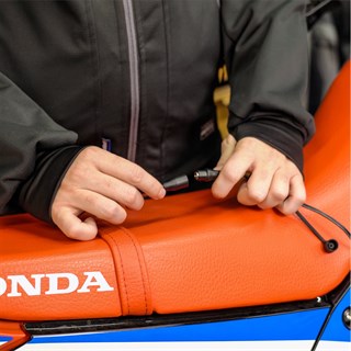 Macna Centre heated jacketAlternative Image1