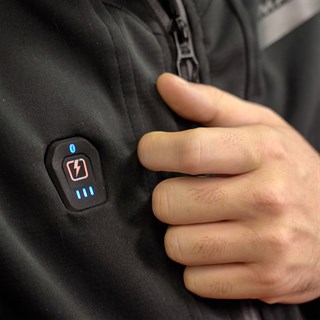 Macna Centre heated jacketAlternative Image3