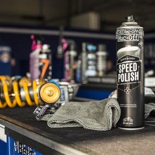 Muc-Off Motorcycle Speed Polish 400mlAlternative Image5