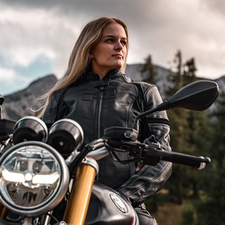 Richa Laura leather jacket in blackAlternative Image5