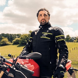 Rukka Nivala 2.0 jacket in black / yellowAlternative Image9