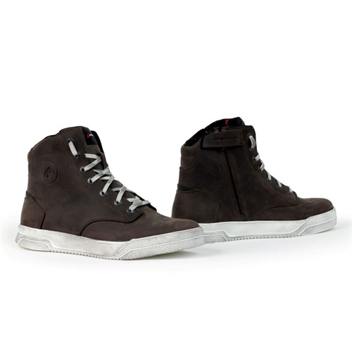 Forma City Dry boots in brown