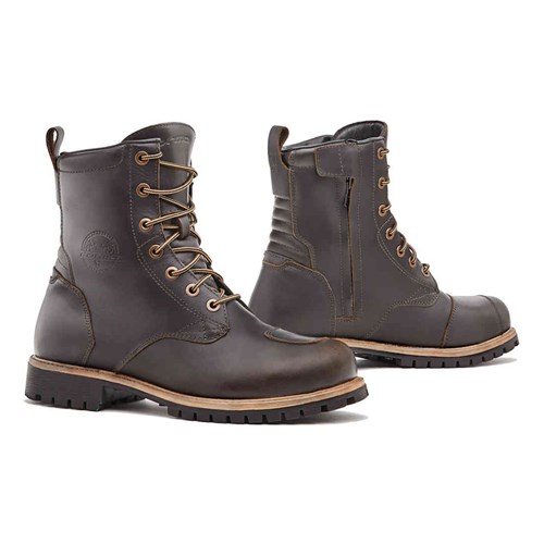 Forma Legacy Dry boots in brown