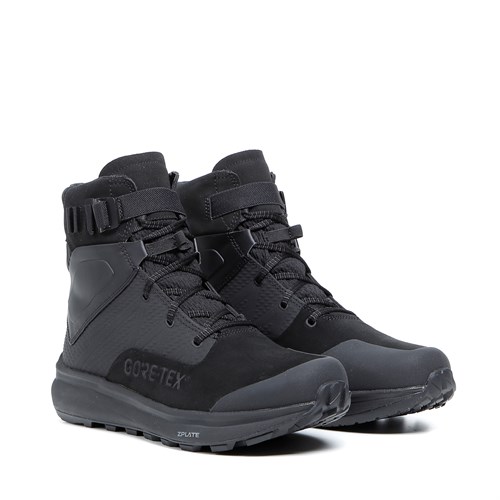 Momo Submachine GTX boots in black