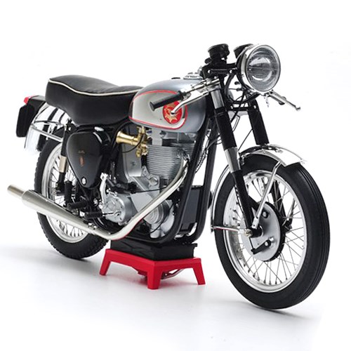 BSA Gold Star DBD 34 Clubman replica