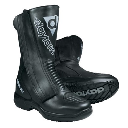 Daytona M-Star GTX boots in black 