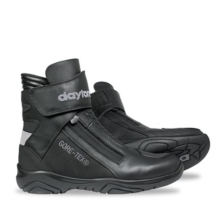 Daytona Arrow Sport GTX boots in black
