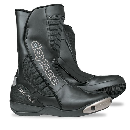 Daytona Strive GTX boots in black 