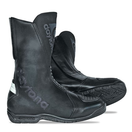 Daytona Flash boots in black