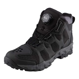 Klim Ridgeline boots in black castlerock