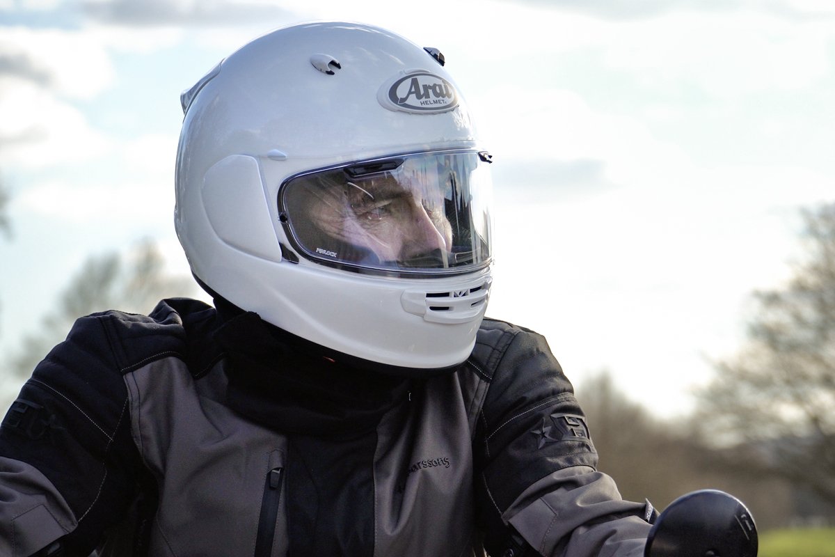Arai Quantic motorcycle helmet review