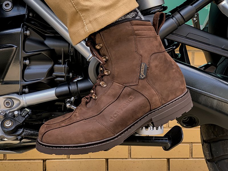Best short motorcycle boots 2020