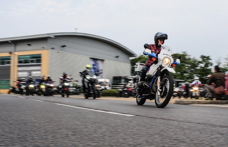 Elspeth leads out Motolegends ladies