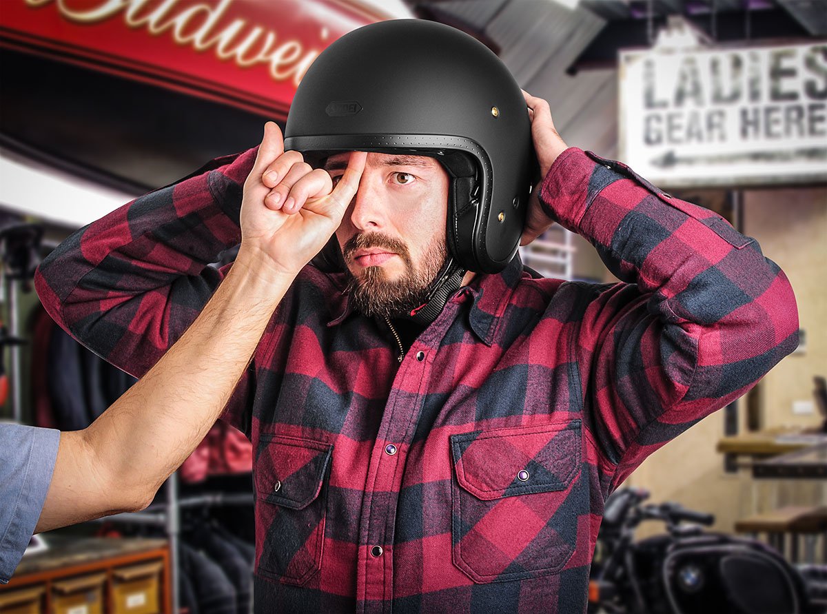 MOTORCYCLE-HELMET-FITTING