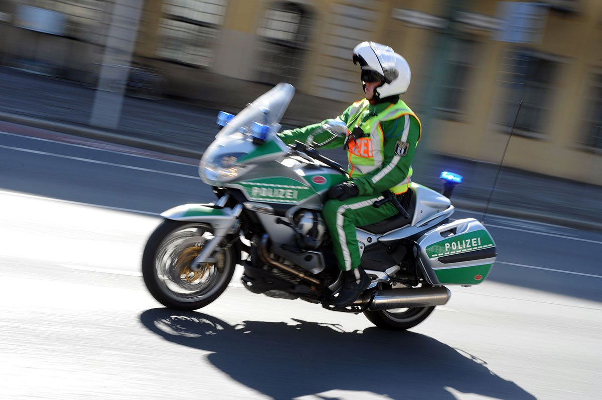 stadler-police-motorcycle